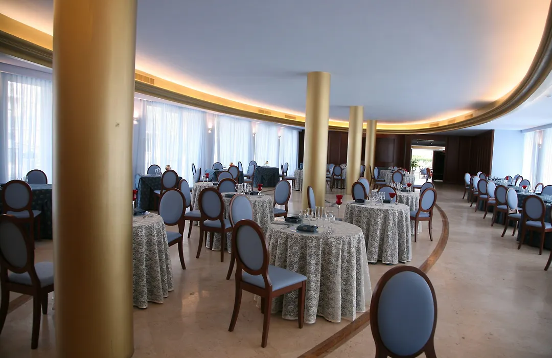 Hotel Royal-1